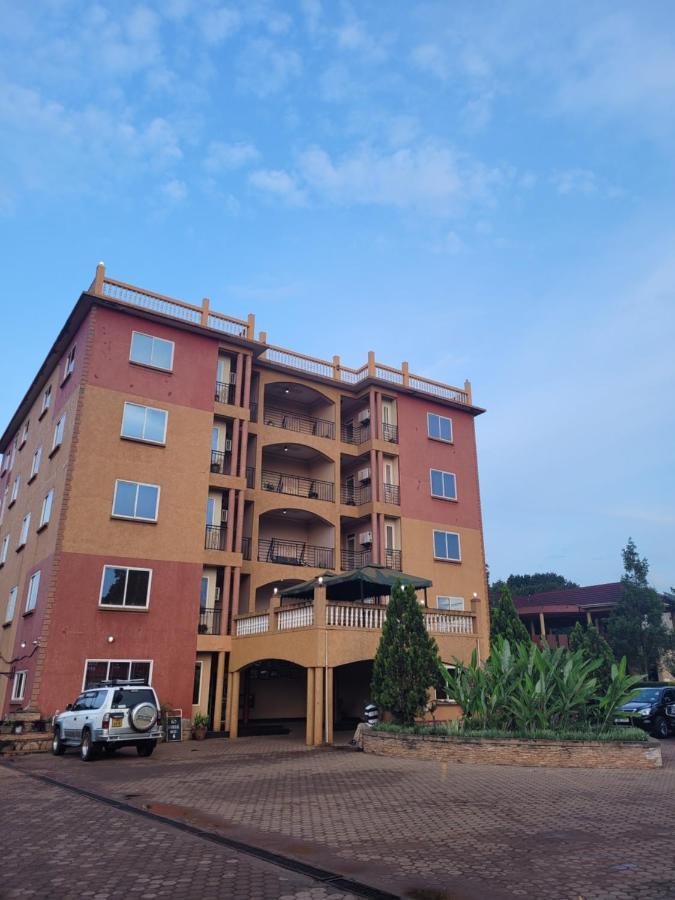 Glory Summit Hotel Hoima Buitenkant foto