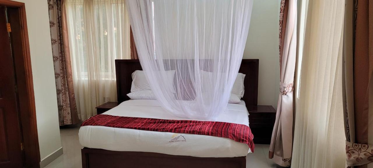 Glory Summit Hotel Hoima Buitenkant foto
