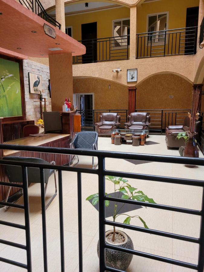 Glory Summit Hotel Hoima Buitenkant foto