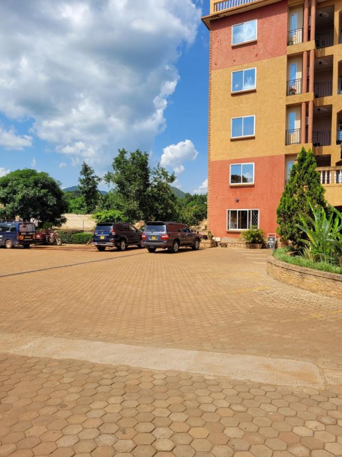 Glory Summit Hotel Hoima Buitenkant foto