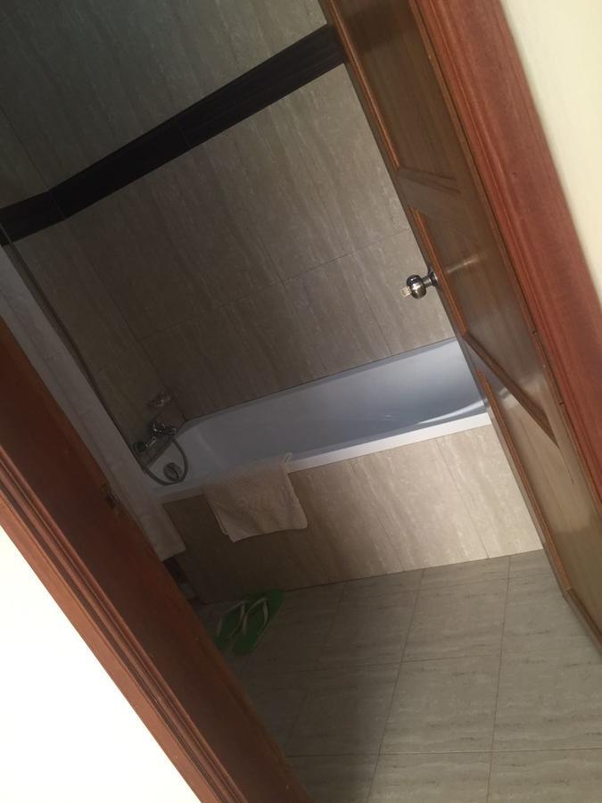 Glory Summit Hotel Hoima Buitenkant foto