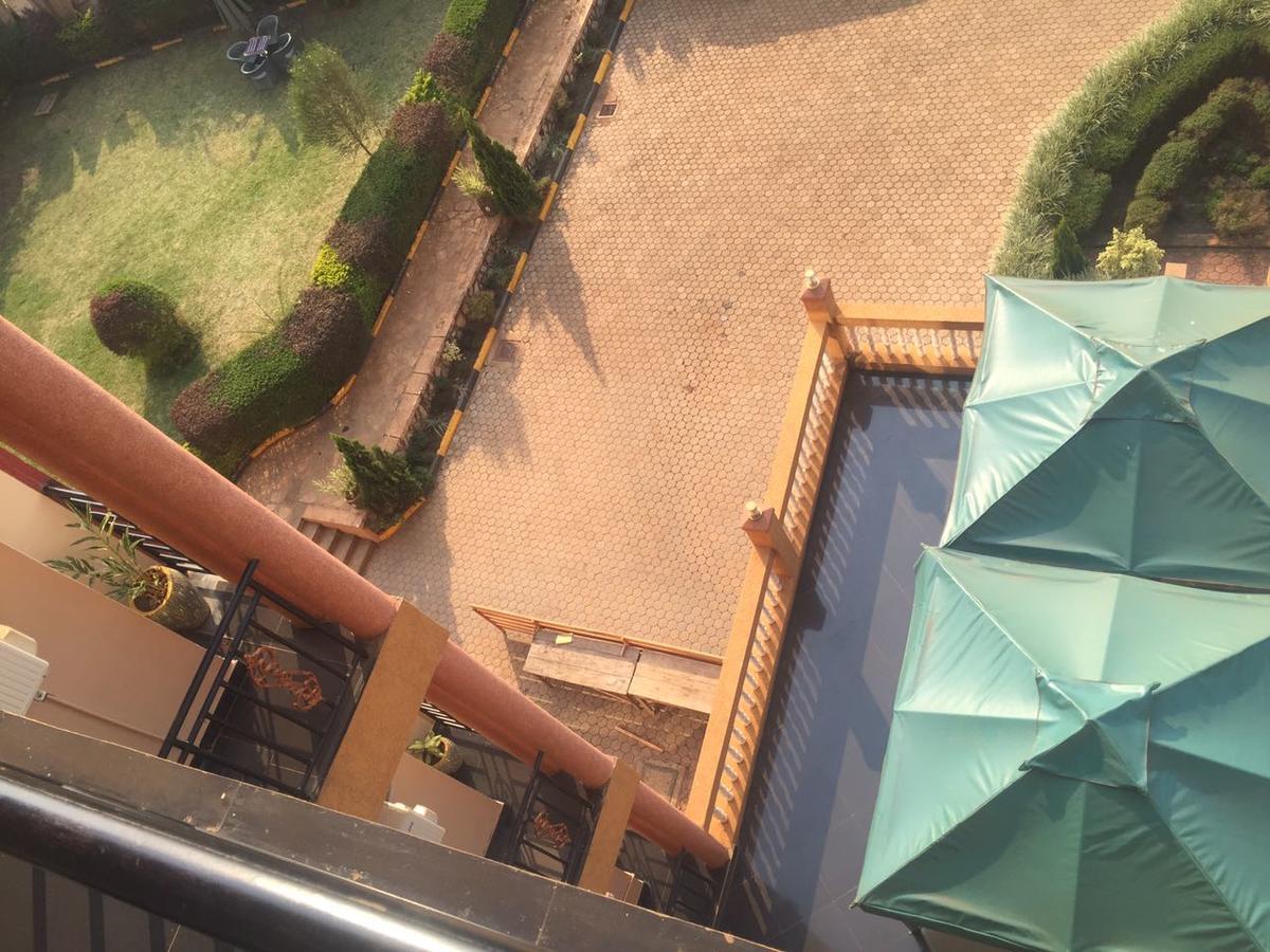 Glory Summit Hotel Hoima Buitenkant foto
