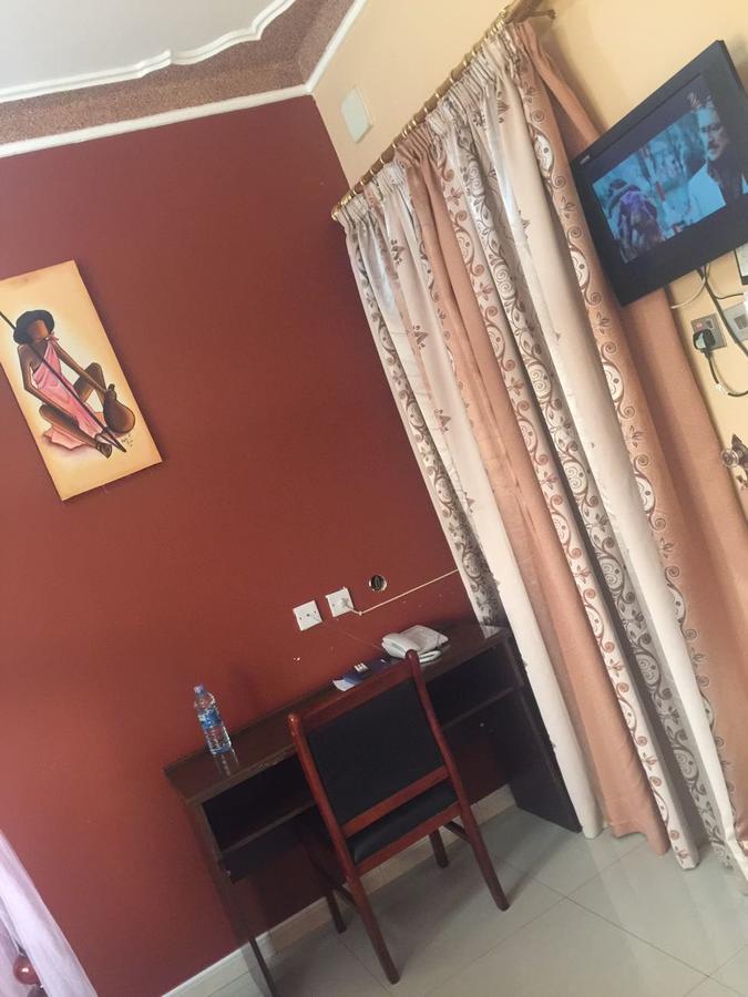 Glory Summit Hotel Hoima Buitenkant foto
